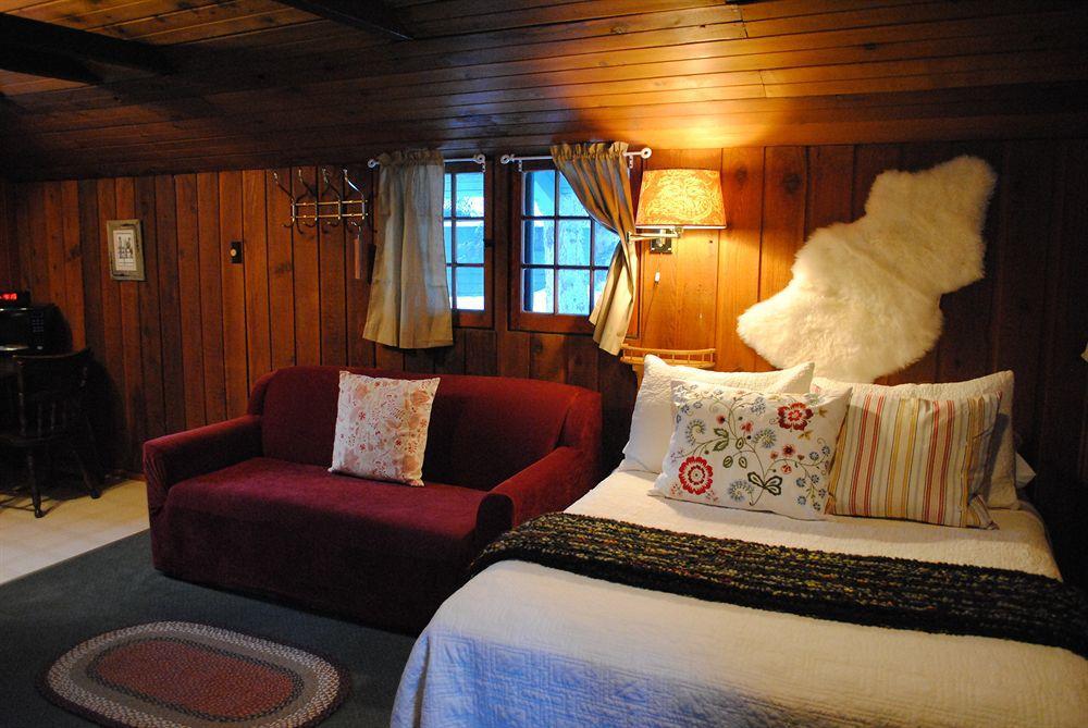 Rundle Chalets Canmore Bagian luar foto