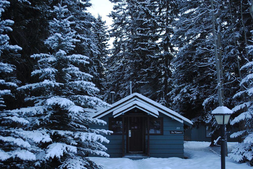 Rundle Chalets Canmore Bagian luar foto