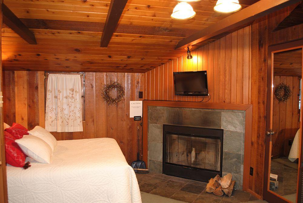 Rundle Chalets Canmore Bagian luar foto
