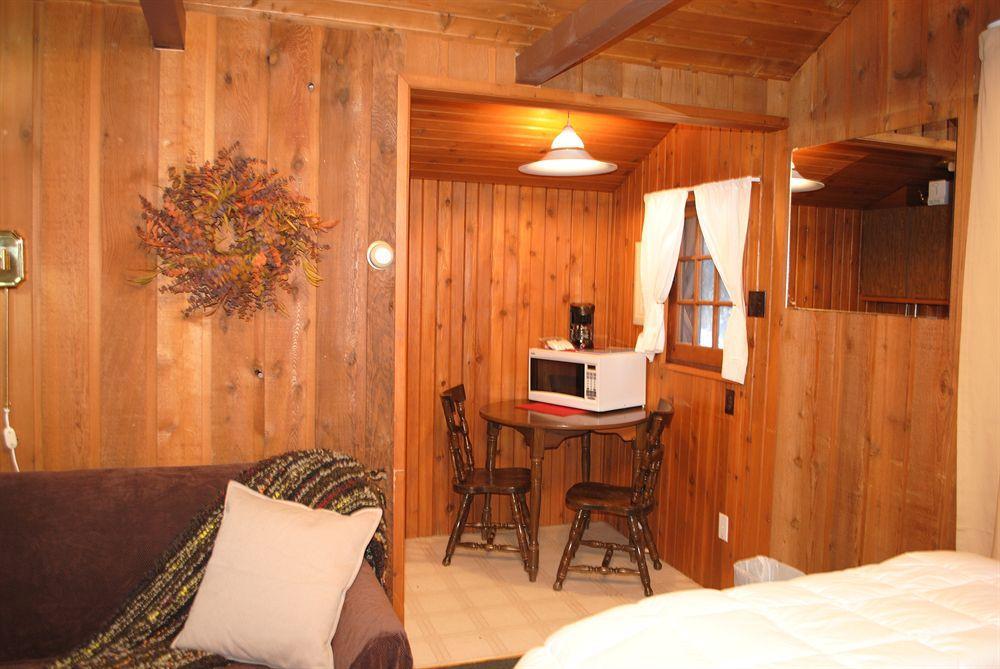 Rundle Chalets Canmore Bagian luar foto