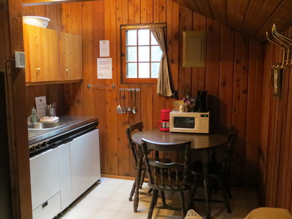 Rundle Chalets Canmore Bagian luar foto