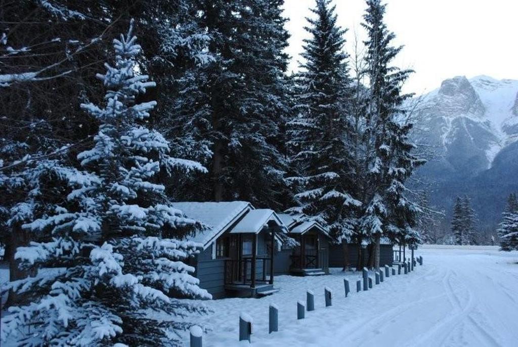 Rundle Chalets Canmore Bagian luar foto