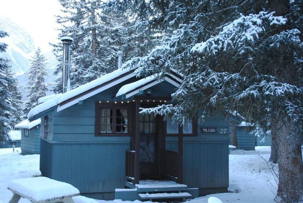 Rundle Chalets Canmore Bagian luar foto